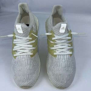 Adidas Ultra Boost Men’s Tennis Shoes. Size 12.5. White & Gray.